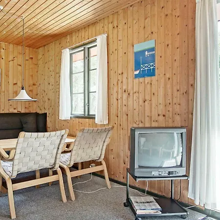 Casa vacanze Three-bedroom Holiday In Nexo 22 *