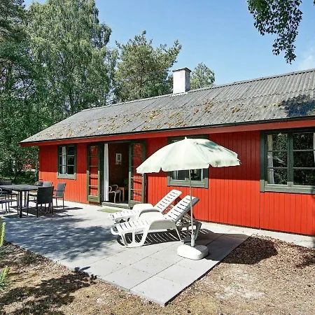 Three-bedroom Holiday In Nexo 22 Snogebæk