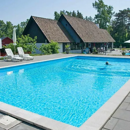 Three-bedroom Holiday In Nexo 22 * Snogebæk